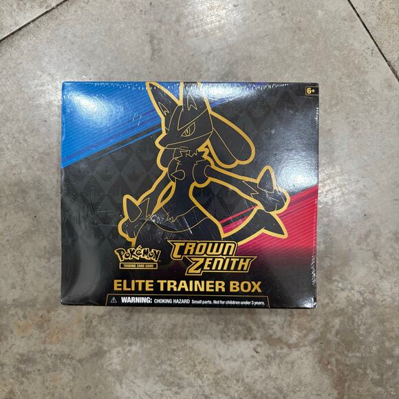 Pokemon - Crown Zenith - ETB Elite Trainer Box - New / Rip Seal - Picture 1 of 4